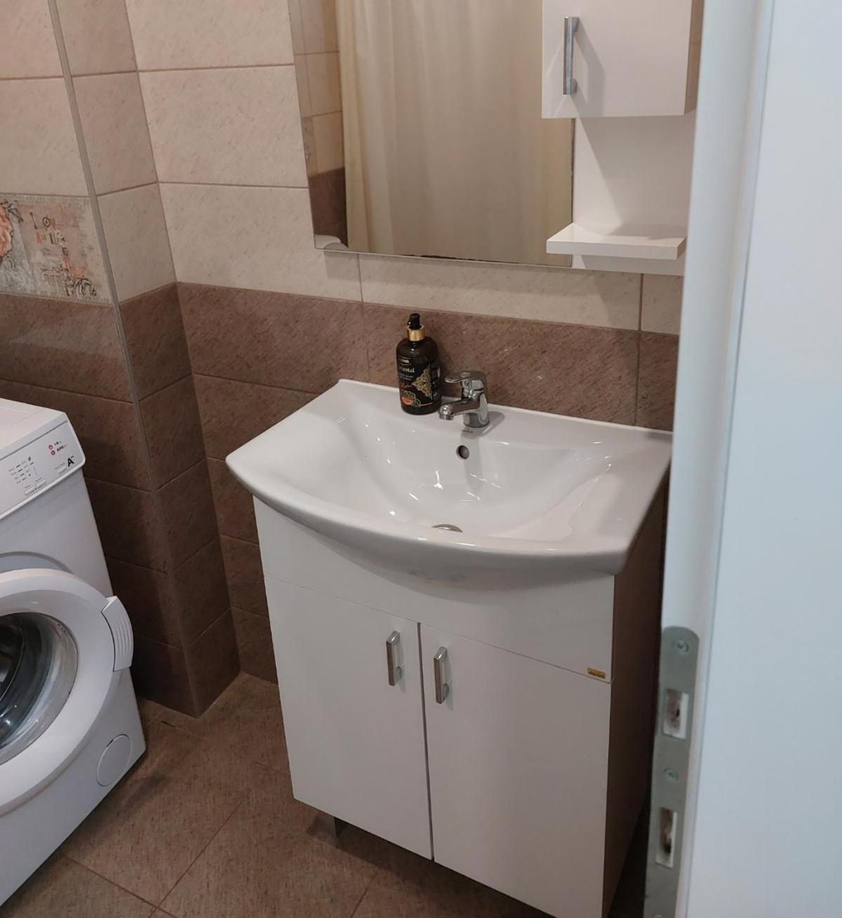 Harmony Relax Lejlighed Paraćin Eksteriør billede